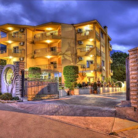 Apartments Radevic Будва Екстер'єр фото