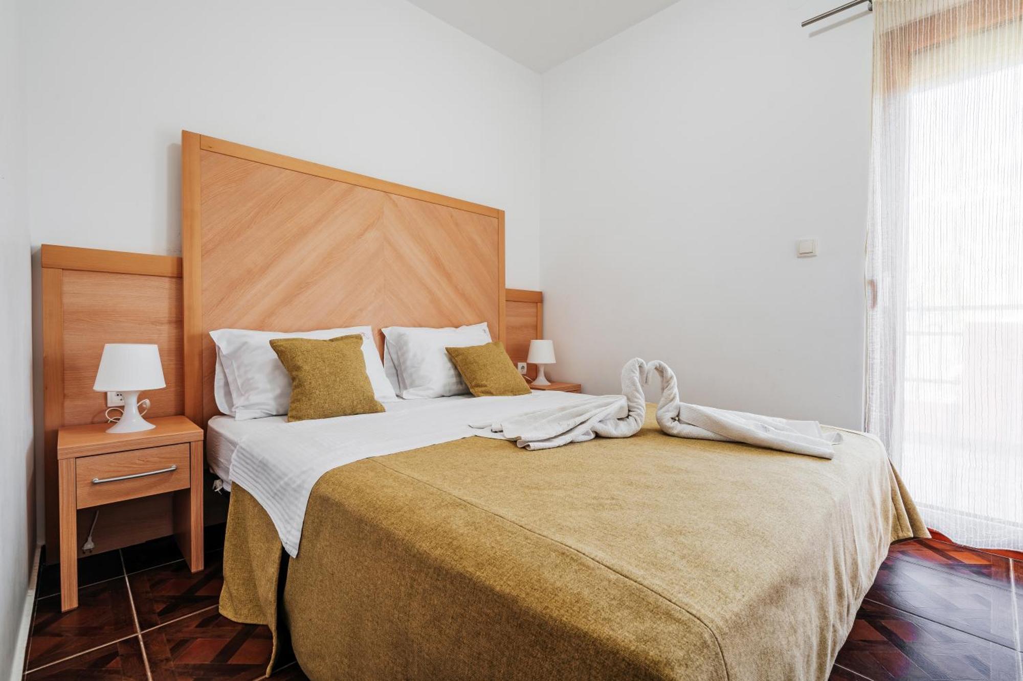 Apartments Radevic Будва Екстер'єр фото