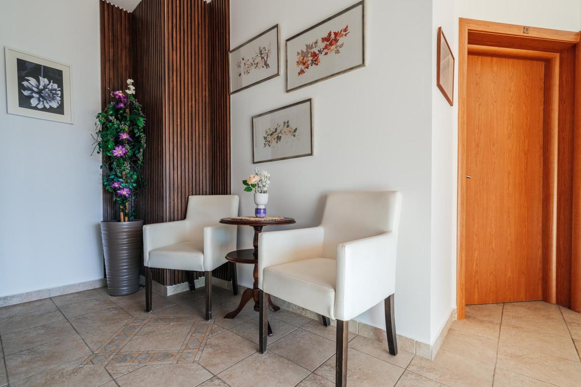 Apartments Radevic Будва Екстер'єр фото