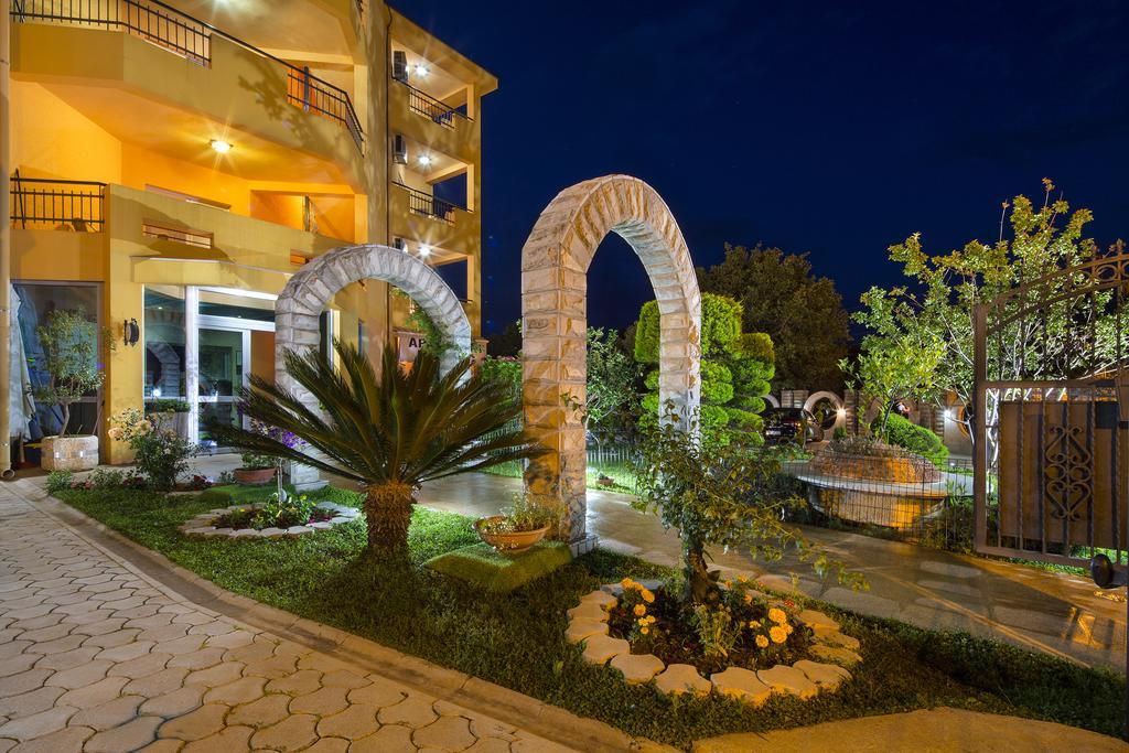 Apartments Radevic Будва Екстер'єр фото