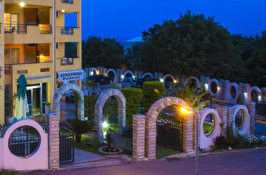 Apartments Radevic Будва Екстер'єр фото