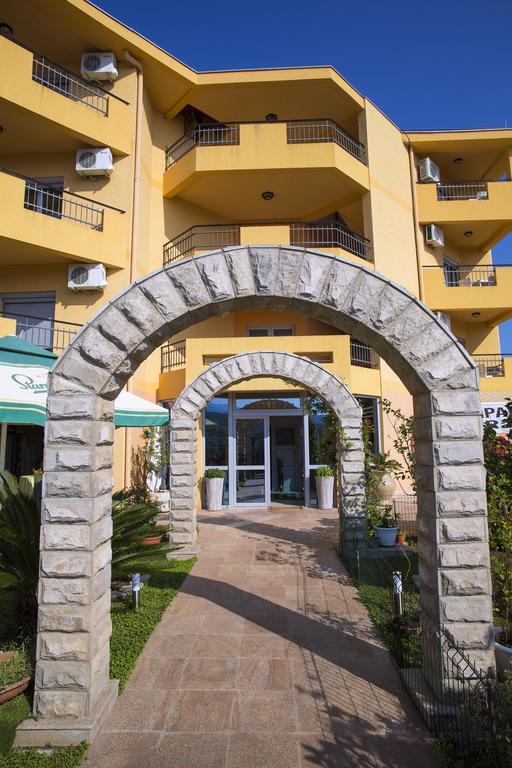 Apartments Radevic Будва Екстер'єр фото
