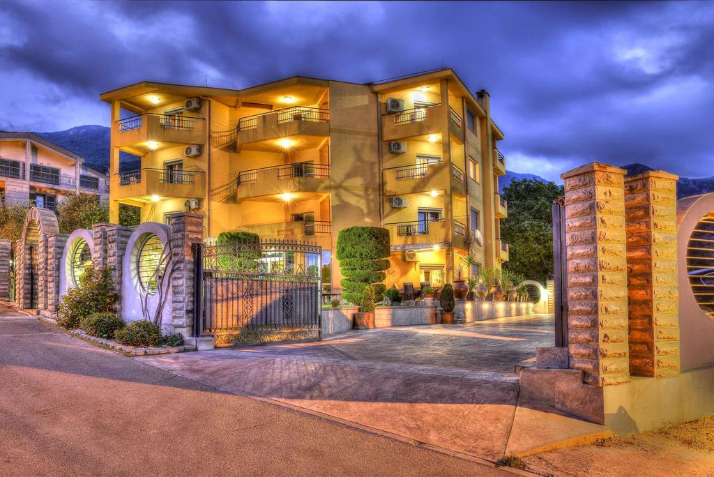 Apartments Radevic Будва Екстер'єр фото